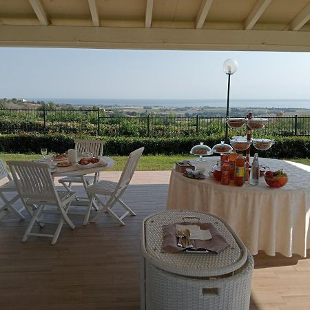 פאנו Country House Resort Villa Giardino Degli Eventi מראה חיצוני תמונה