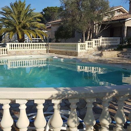 פאנו Country House Resort Villa Giardino Degli Eventi מראה חיצוני תמונה