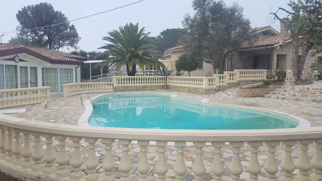 פאנו Country House Resort Villa Giardino Degli Eventi מראה חיצוני תמונה