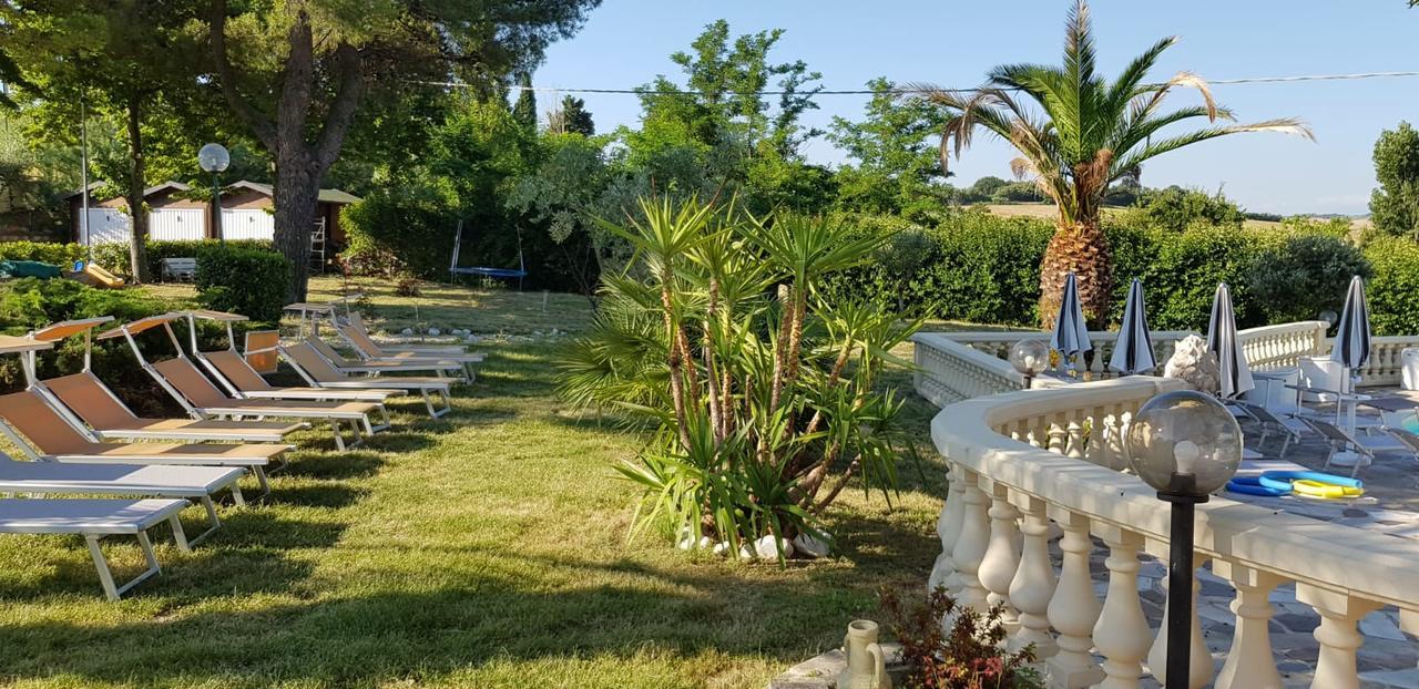 פאנו Country House Resort Villa Giardino Degli Eventi מראה חיצוני תמונה